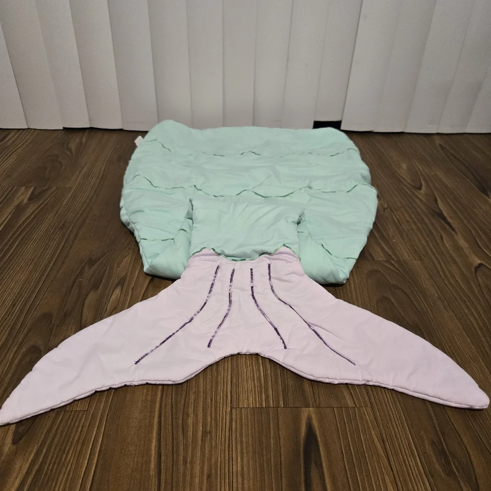 Whimsy Tails Mermaid Tail Blanket Green White Kids Girl Blanket Handmade USA